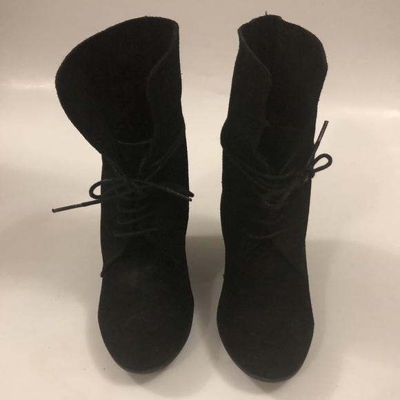 Zara 38 Black Suede Bootie Wedge Heel Wear it 2 ways wrap around laces Excellent - Picture 13 of 13